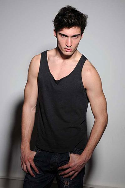 นายแบบ 009