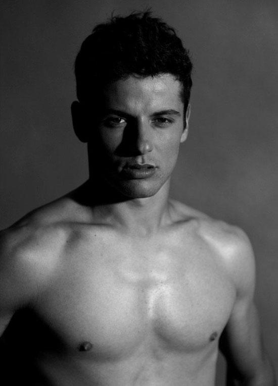 นายแบบ 009