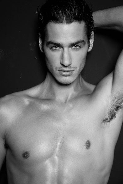 นายแบบ 009