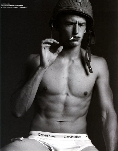 นายแบบ 010