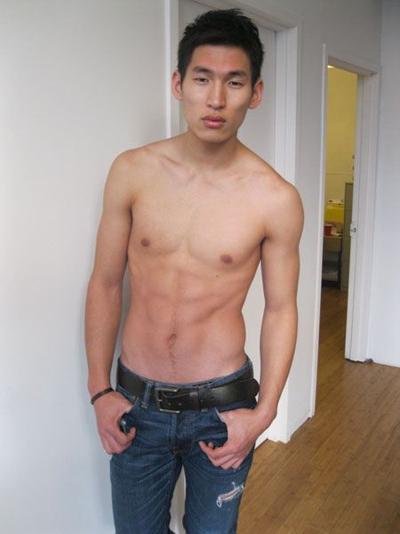 นายแบบ 010