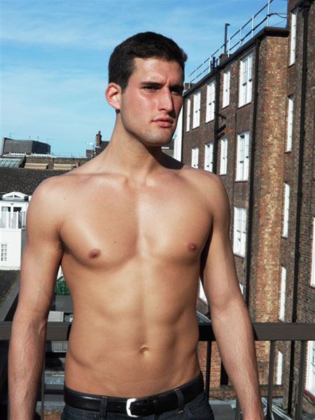 นายแบบ 010