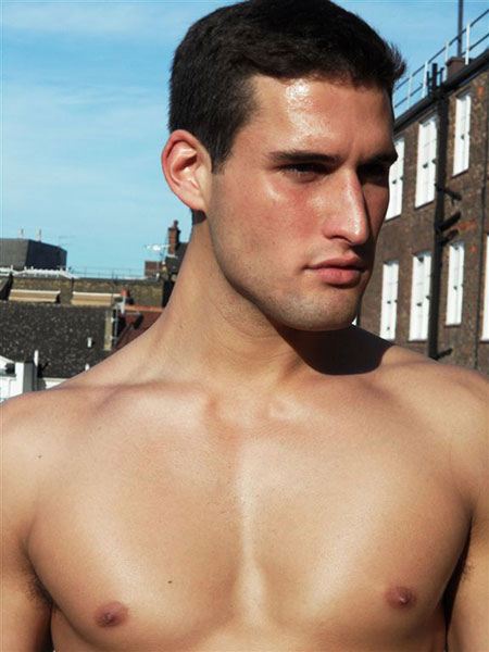 นายแบบ 010