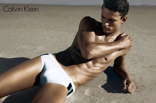 นายแบบ 010