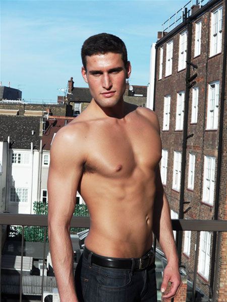 นายแบบ 010