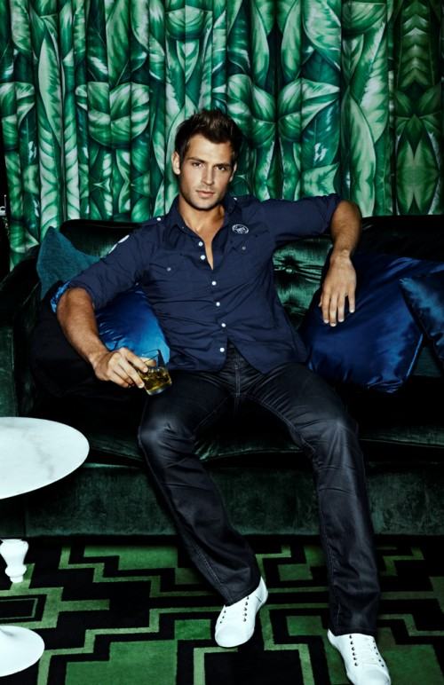 นายแบบ 010