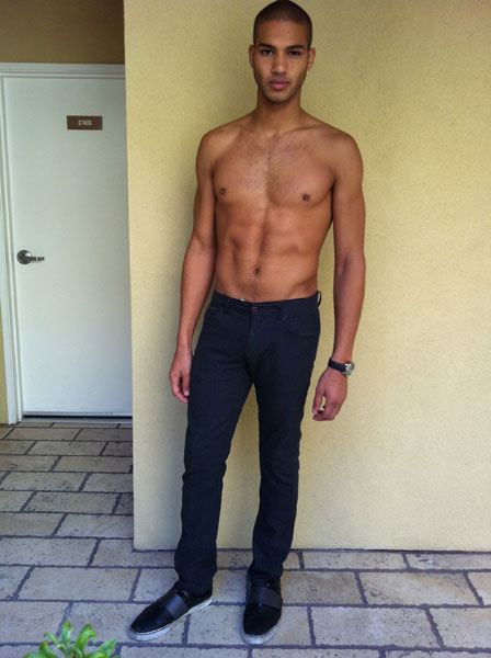 นายแบบ 011