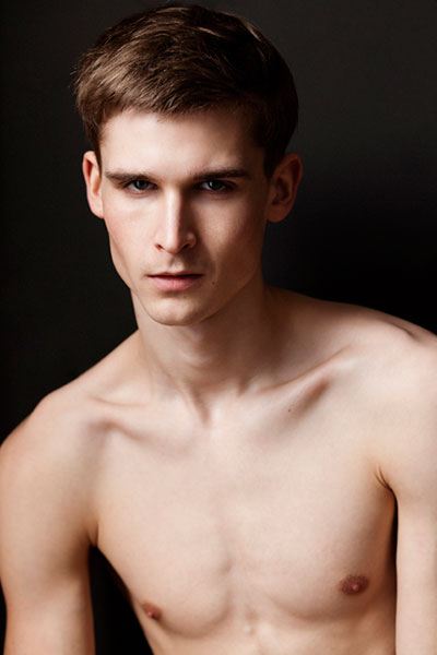 นายแบบ 011