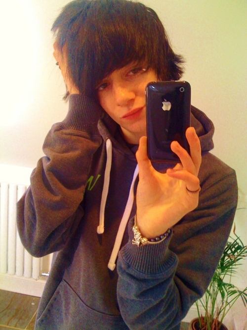 วัยรุ่นฝรั่ง หล่อๆดูดี เหมาะกับคนดีๆอย่างนู๋มากค่ะ คริคริ ^o^