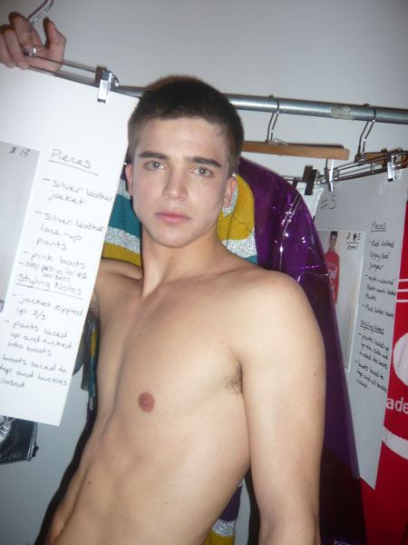 นายแบบ 012