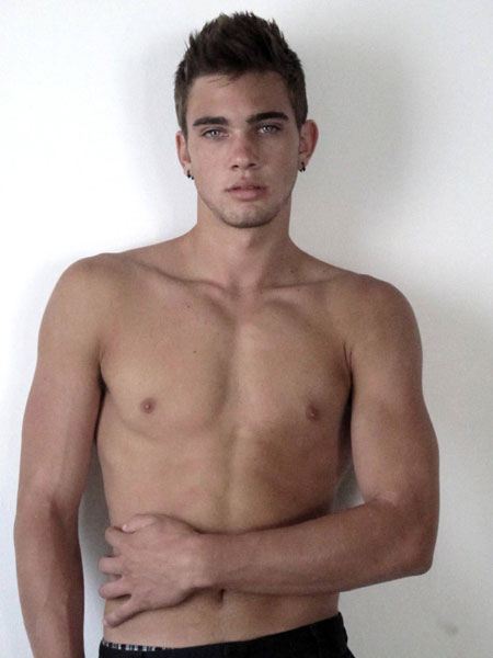 นายแบบ 012