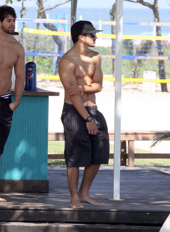 นายแบบ 015