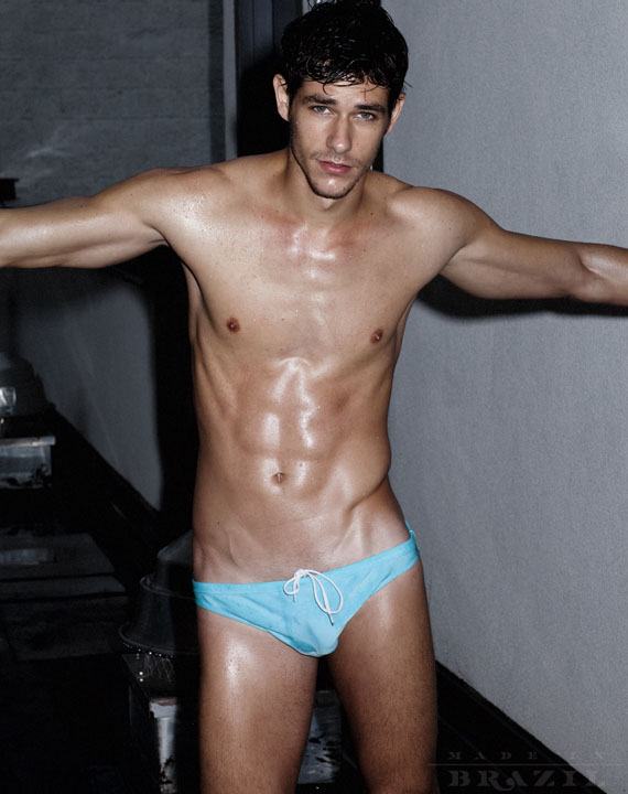 นายแบบ 018