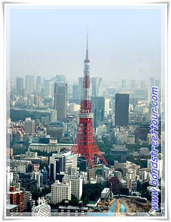 นี่คือ หอคอยโตเกียว หรือ Tokyo Tower ครับ