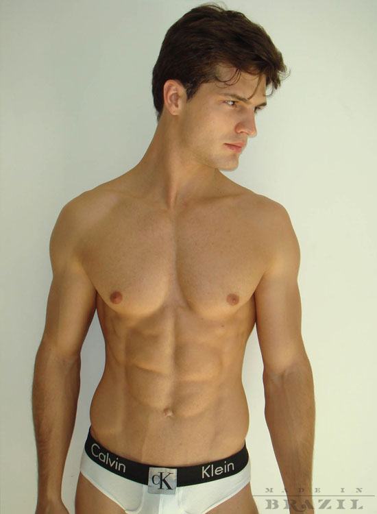 นายแบบ 020