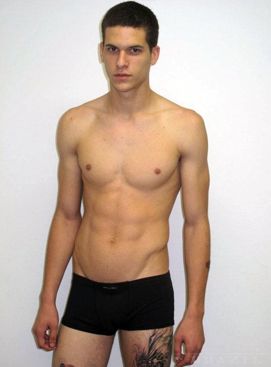 นายแบบ 020