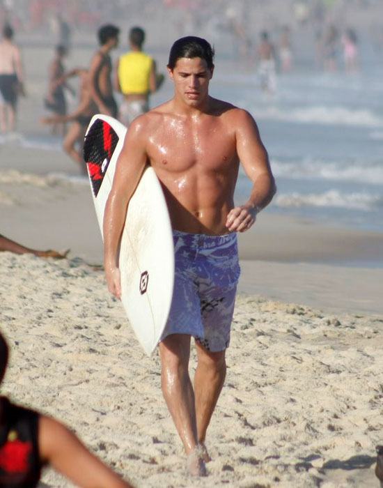 นายแบบ 020