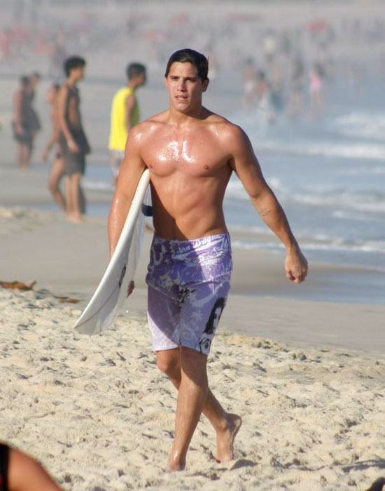 นายแบบ 020