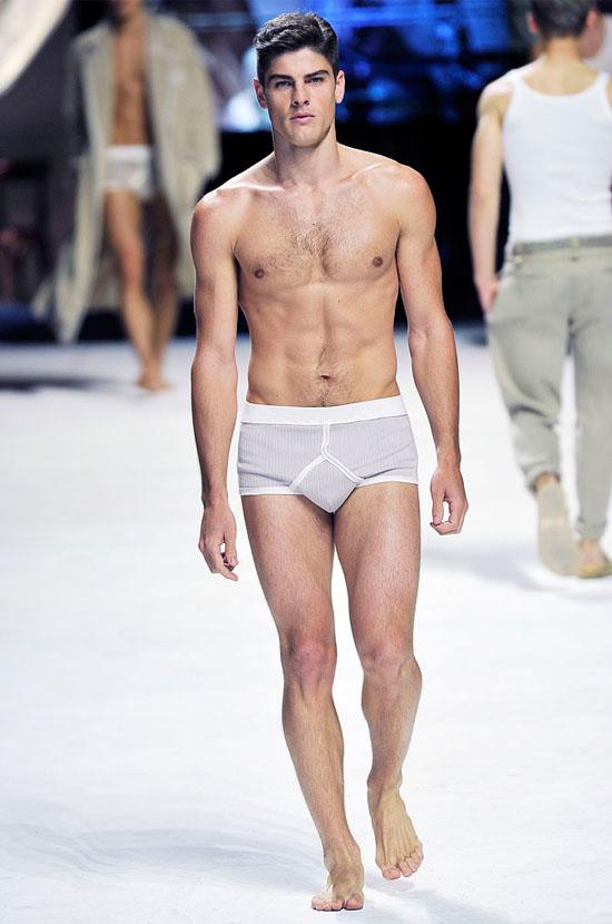 นายแบบ 021