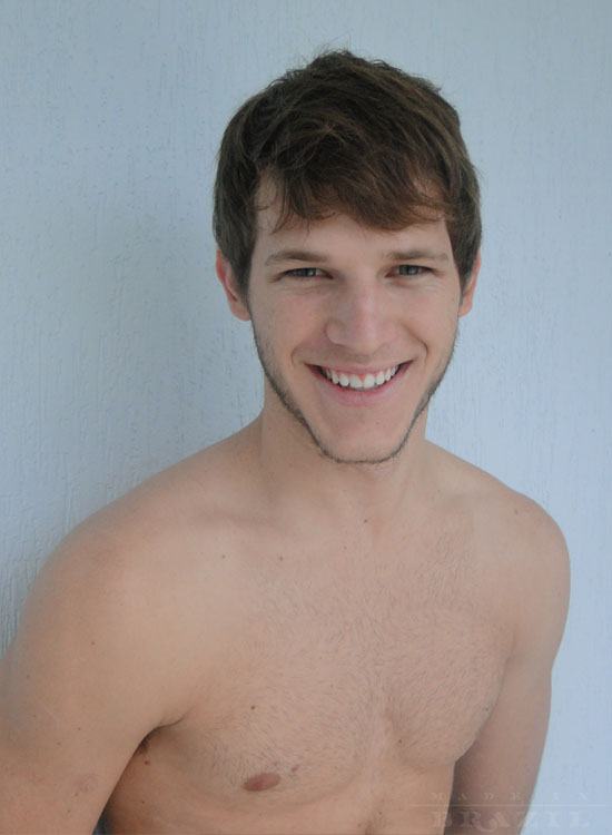 นายแบบ 021