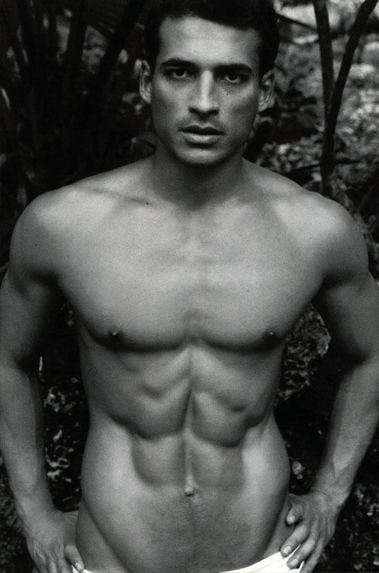 นายแบบ 021