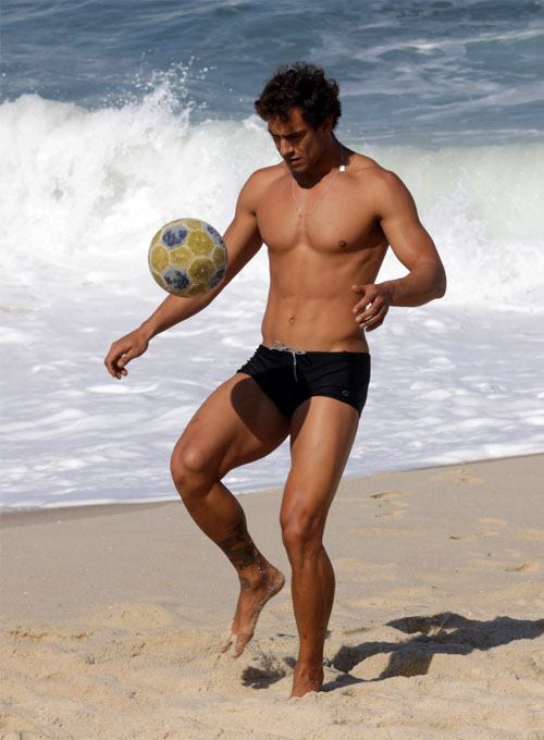 นายแบบ 022