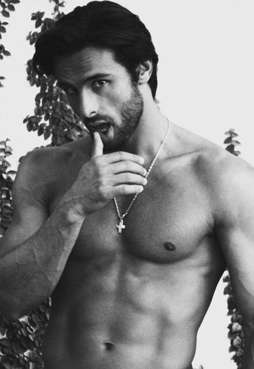 นายแบบ 022