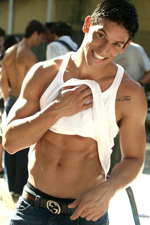 นายแบบ 022