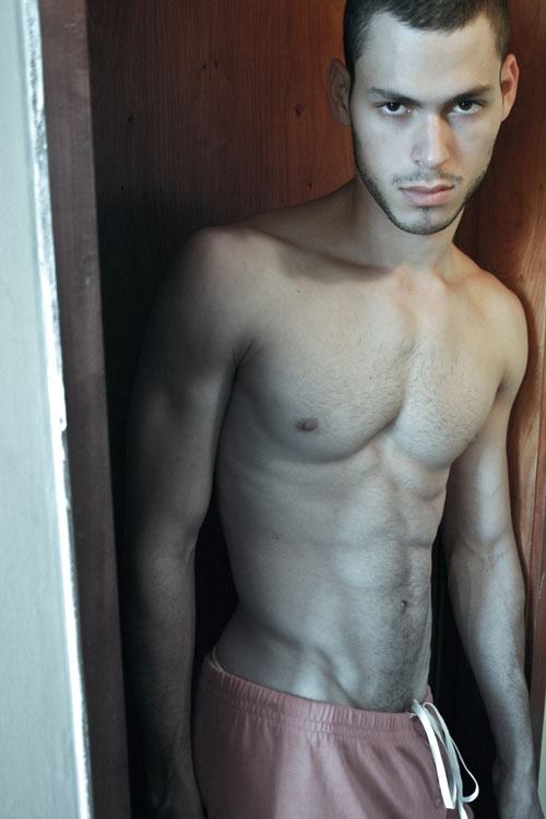 นายแบบ 022