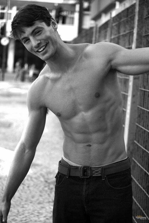 นายแบบ 022