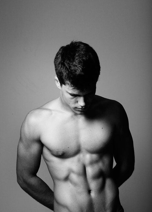 นายแบบ 024