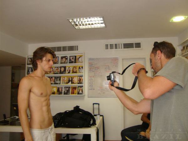 นายแบบ 027