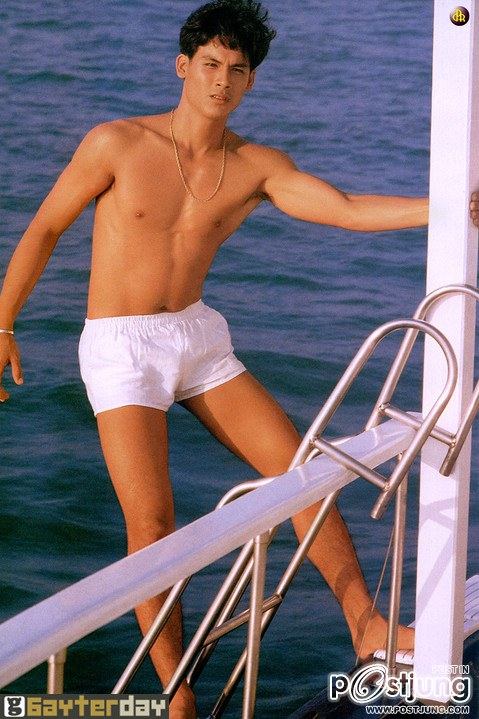 ย้อนหลังนายแบบเก่าครับ แต่ยังหล่ออยู่