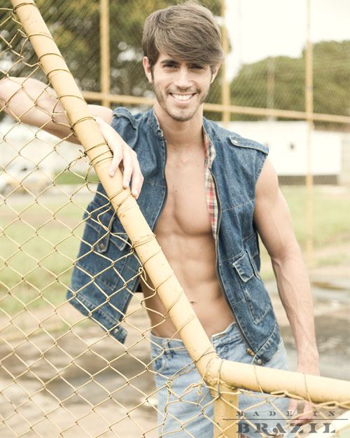 นายแบบ 028