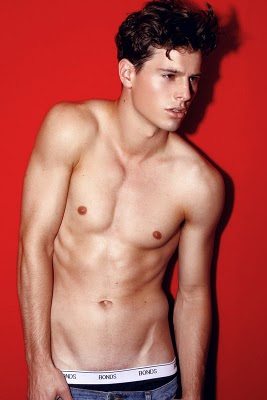 นายแบบ 030