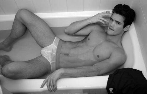 นายแบบ 030