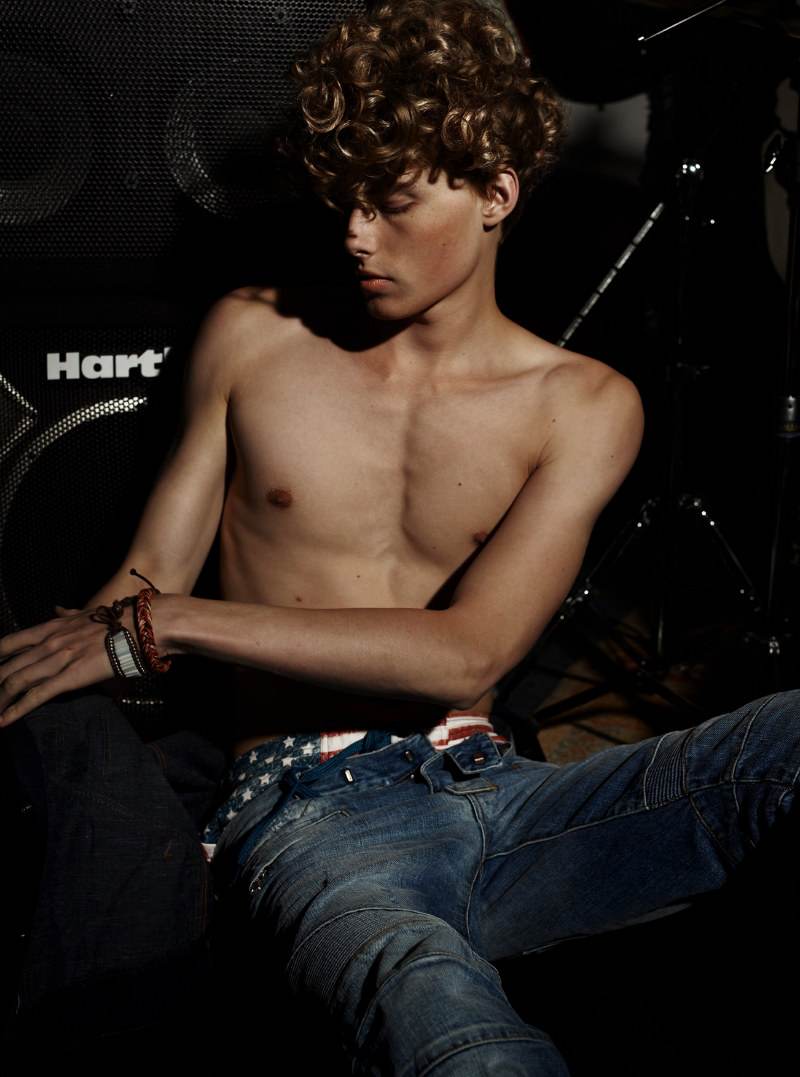 นายแบบ 030