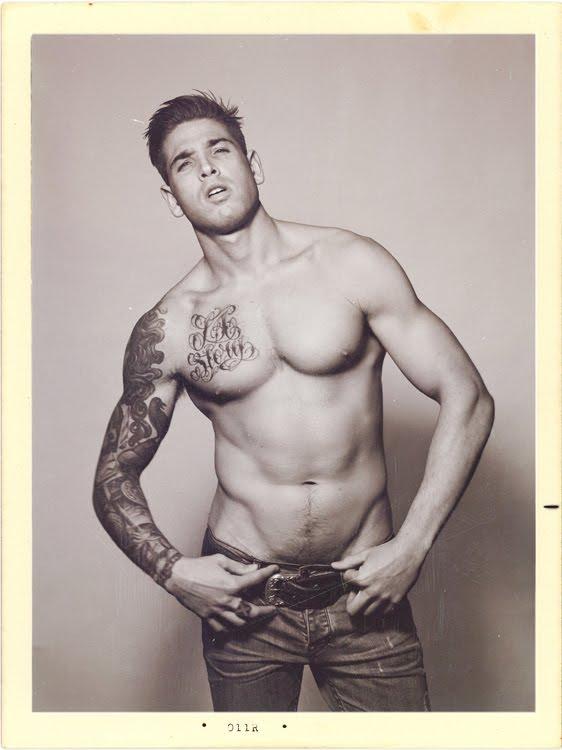 นายแบบ 030