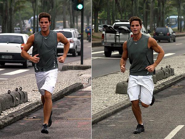 นายแบบ 033