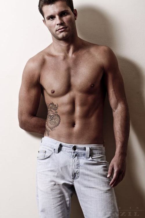 นายแบบ 033