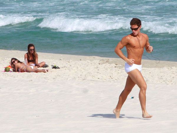 นายแบบ 033