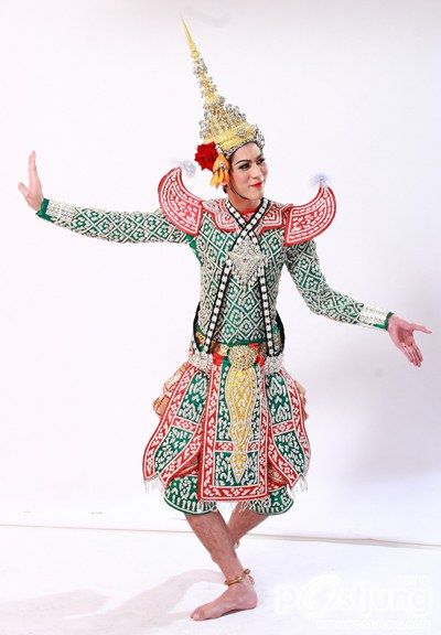 พอร์ชในชุดโขนค่ะ