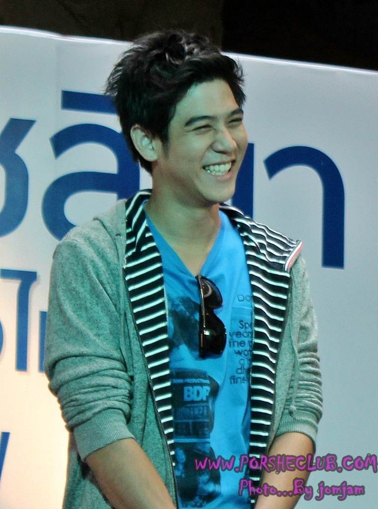 พอร์ช งาน AIS 3G @ THE MALL แจ่มมาก