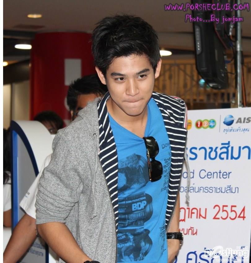 พอร์ช งาน AIS 3G @ THE MALL แจ่มมาก