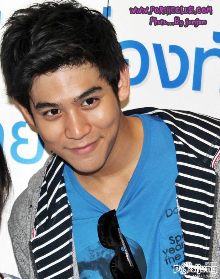 พอร์ช งาน AIS 3G @ THE MALL แจ่มมาก