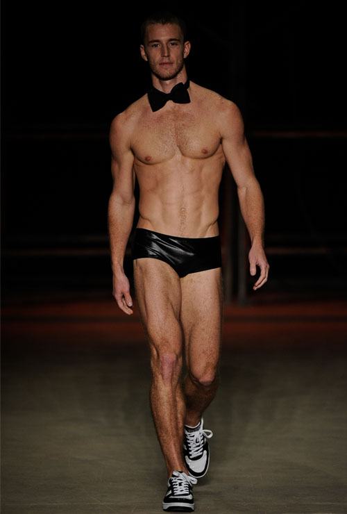 นายแบบ 041