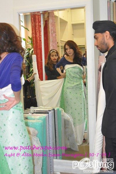 อั้ม พัชราภา ไม่โป๊ ! กล้องก็ตามถ่ายเพียบ! หน้าสด เสื้อยืด ก็สวยที่สุด