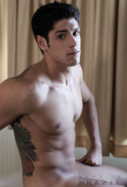 นายแบบ 047