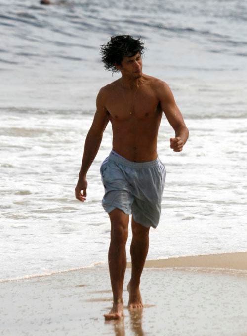 นายแบบ 047