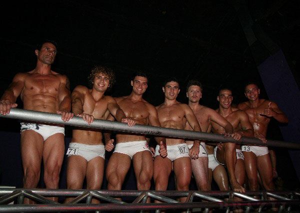 นายแบบ 048